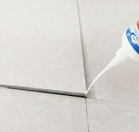 长春市瓷砖空鼓维修公司分享卫生间瓷砖脱落的原因可能有以下几点